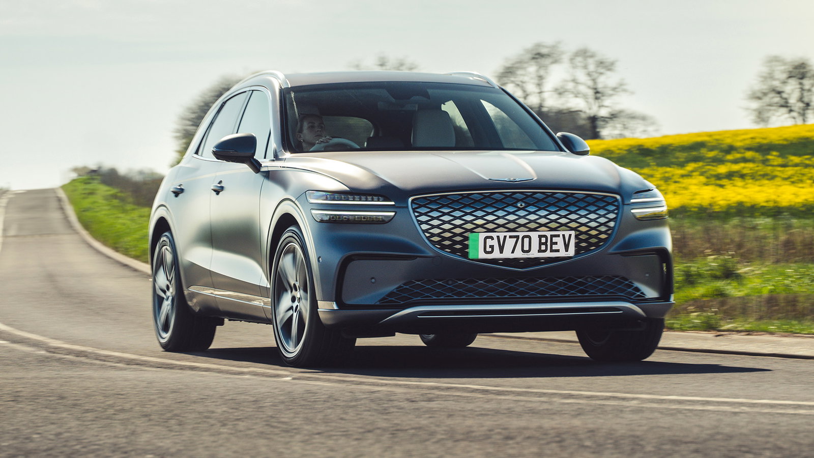 Genesis GV70 Electrified, front